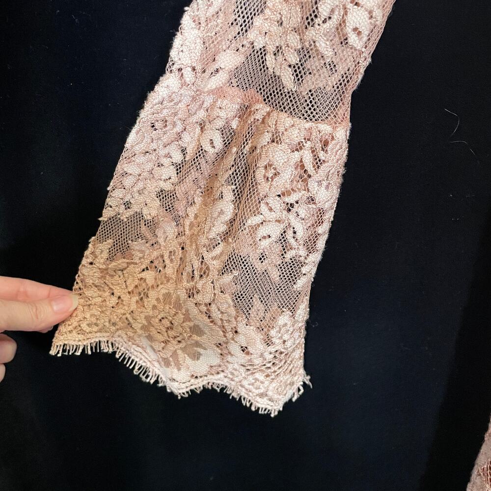 Saylor x Revolve Leondra Dress Lace Peachy Pink Long Sleeve Mini Sheer Scallop M - Picture 3 of 7